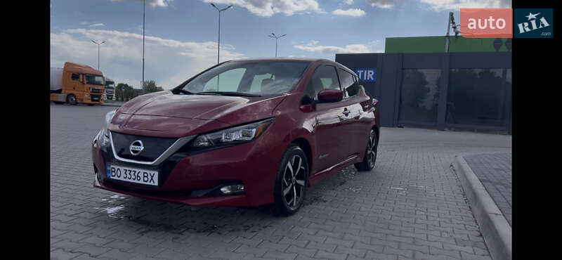 Хэтчбек Nissan Leaf 2018 в Тернополе