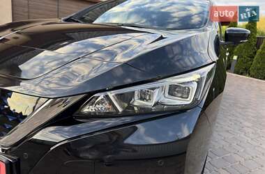Хетчбек Nissan Leaf 2019 в 