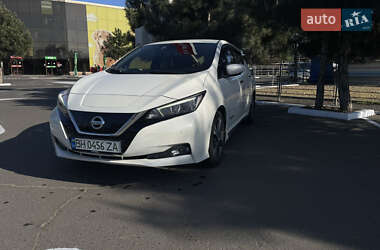 Хетчбек Nissan Leaf 2017 в Одесі