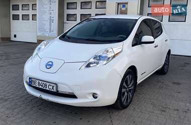 Хэтчбек Nissan Leaf 2015 в 
