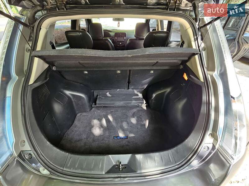 Хетчбек Nissan Leaf 2013 в Одесі