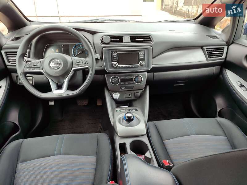 Хетчбек Nissan Leaf 2018 в Білогородці