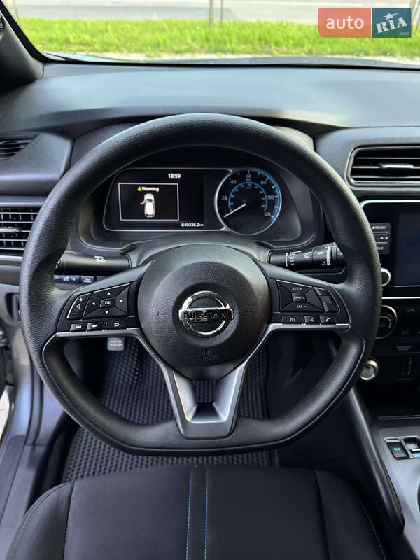 Хэтчбек Nissan Leaf 2022 в Коломые
