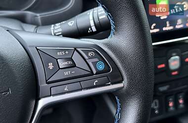 Хетчбек Nissan Leaf 2020 в 