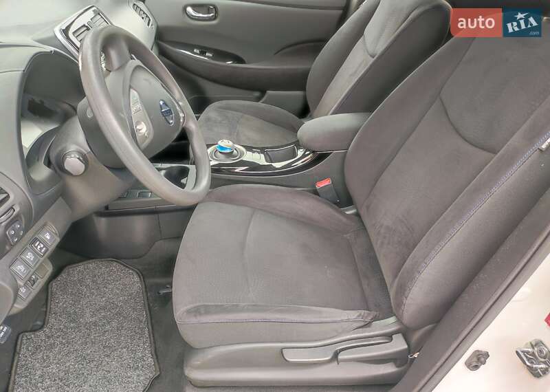Хетчбек Nissan Leaf 2016 в Києві