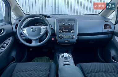 Хетчбек Nissan Leaf 2016 в 