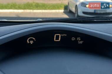 Хетчбек Nissan Leaf 2016 в 