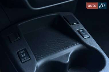 Хетчбек Nissan Leaf 2016 в 