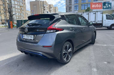 Хетчбек Nissan Leaf 2018 в 