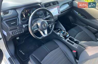 Хетчбек Nissan Leaf 2019 в 
