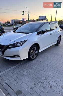 Хэтчбек Nissan Leaf 2021 в Виннице