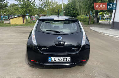 Хэтчбек Nissan Leaf 2012 в 