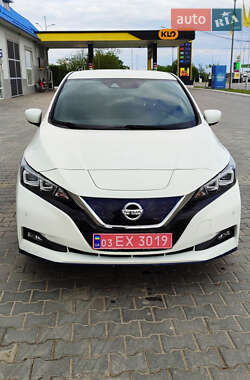Хэтчбек Nissan Leaf 2020 в Черновцах