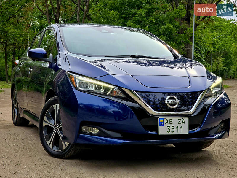 Хэтчбек Nissan Leaf 2020 в Кривом Роге