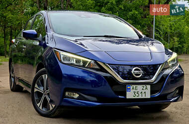 Хетчбек Nissan Leaf 2020 в 