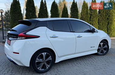Хетчбек Nissan Leaf 2019 в 