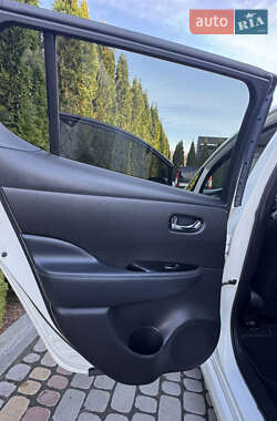 Хетчбек Nissan Leaf 2019 в 