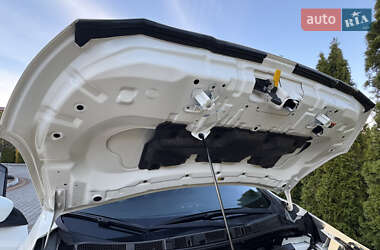 Хетчбек Nissan Leaf 2019 в 