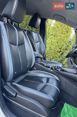 Хетчбек Nissan Leaf 2019 в 