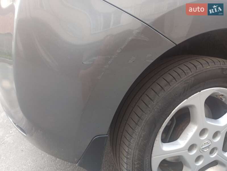 Хетчбек Nissan Leaf 2015 в Тернополі