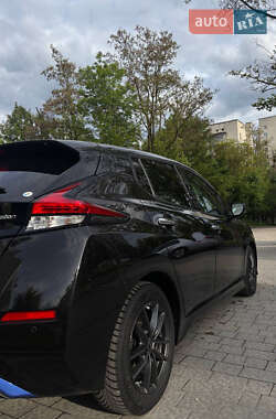 Хетчбек Nissan Leaf 2018 в 