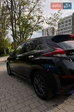 Хетчбек Nissan Leaf 2018 в 