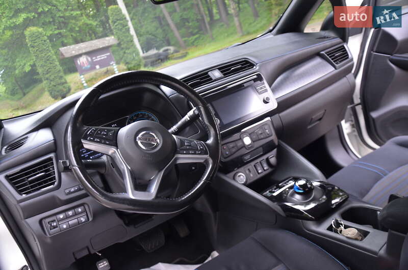Хэтчбек Nissan Leaf 2020 в Трускавце