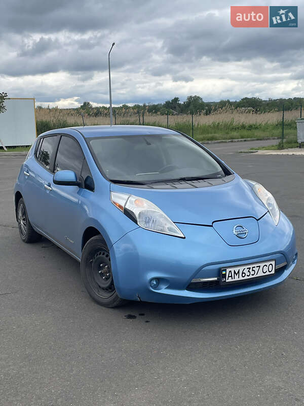 Хэтчбек Nissan Leaf 2014 в Славянске