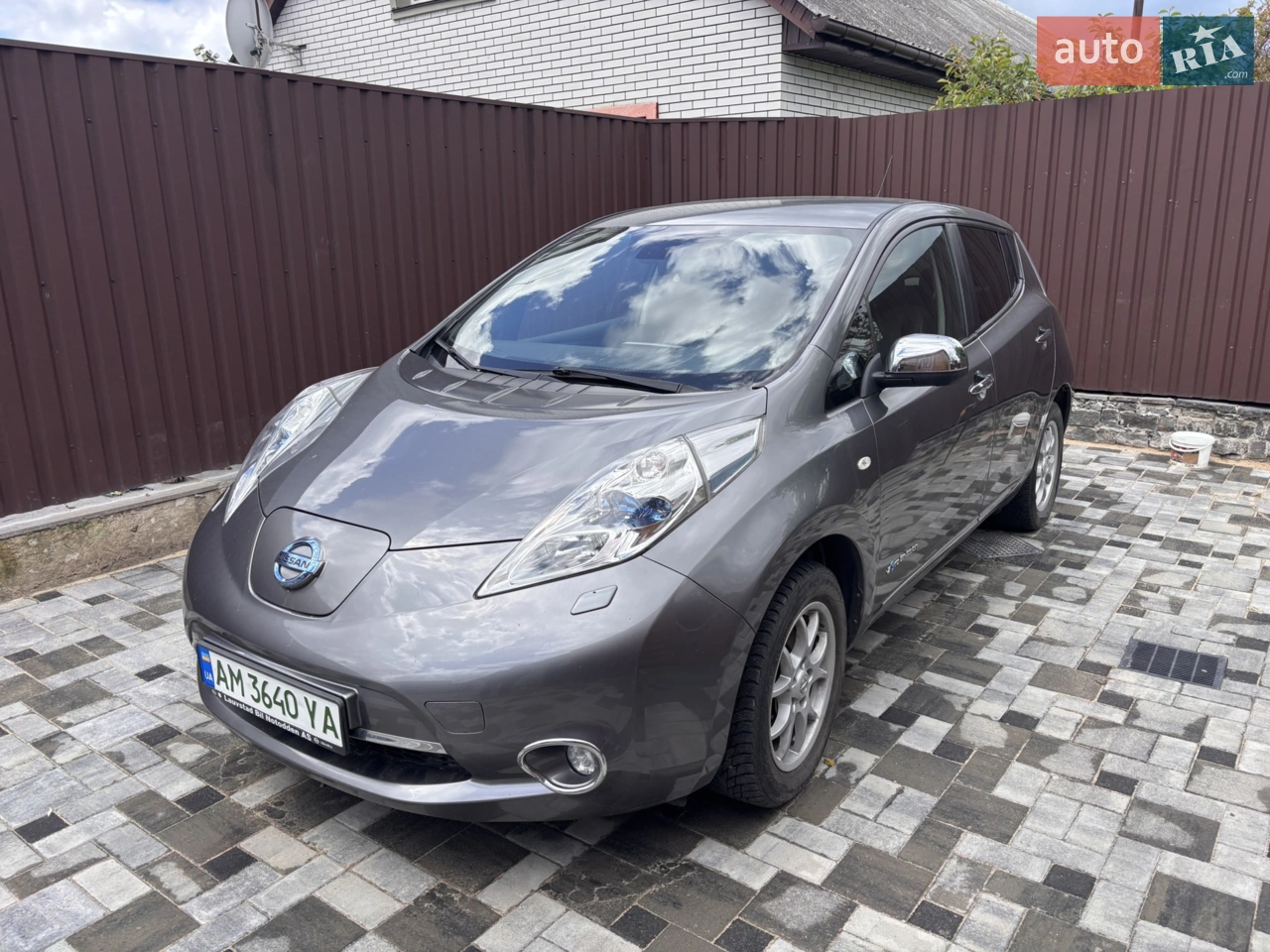 2012 Nissan Leaf - мініатюра 26