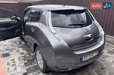 Хетчбек Nissan Leaf 2013 в 