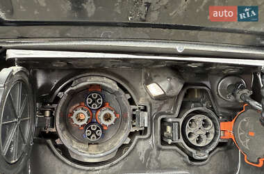 Хэтчбек Nissan Leaf 2013 в 