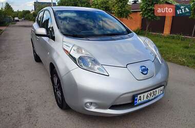 Хэтчбек Nissan Leaf 2014 в Киеве