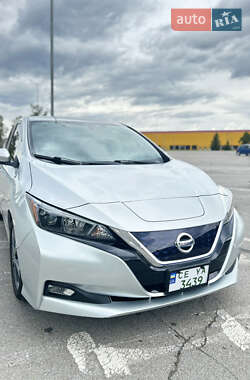 Хэтчбек Nissan Leaf 2018 в Черновцах