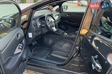 Хэтчбек Nissan Leaf 2018 в 