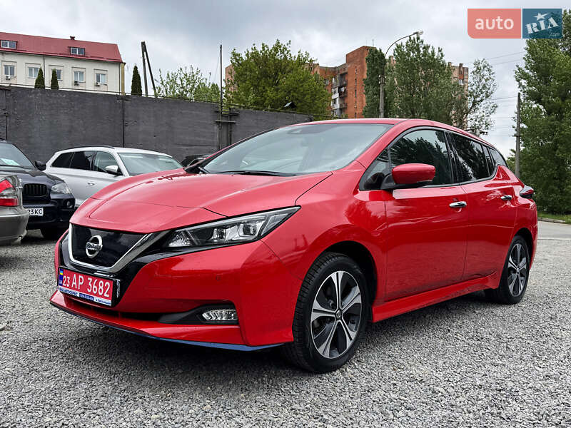 Хэтчбек Nissan Leaf 2020 в Хмельницком