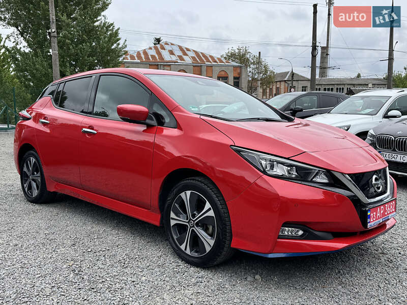 Хэтчбек Nissan Leaf 2020 в Хмельницком