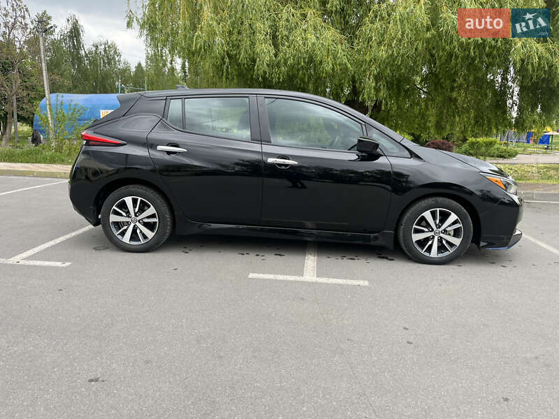 Хетчбек Nissan Leaf 2021 в Рівному