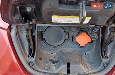 Хэтчбек Nissan Leaf 2014 в 