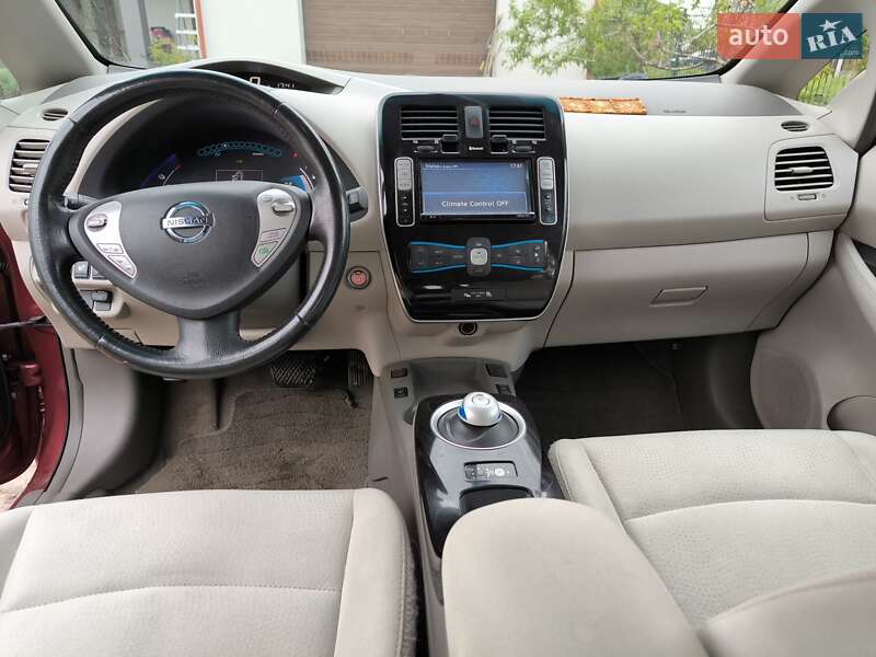 Хэтчбек Nissan Leaf 2013 в Житомире