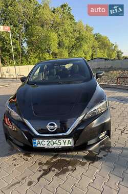 Хэтчбек Nissan Leaf 2017 в Луцке