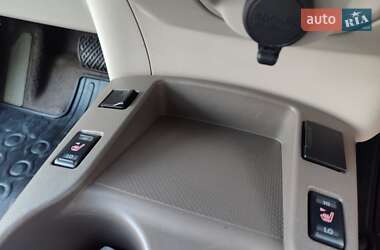 Хетчбек Nissan Leaf 2013 в 