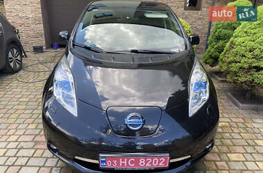 Хэтчбек Nissan Leaf 2016 в 