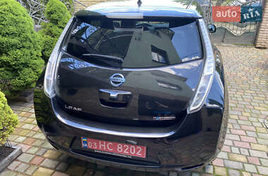 Хэтчбек Nissan Leaf 2016 в 