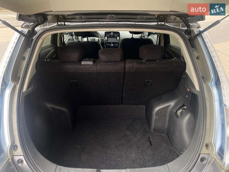 Хэтчбек Nissan Leaf 2013 в Ивано-Франковске