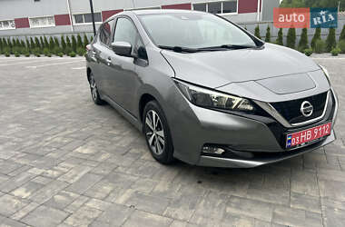Хэтчбек Nissan Leaf 2021 в 