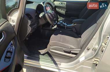 Хэтчбек Nissan Leaf 2015 в 