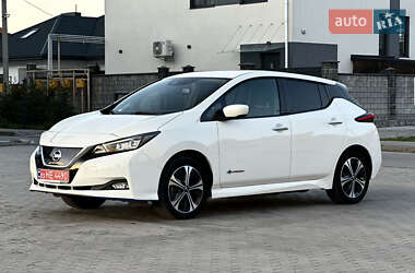 Хетчбек Nissan Leaf 2020 в 