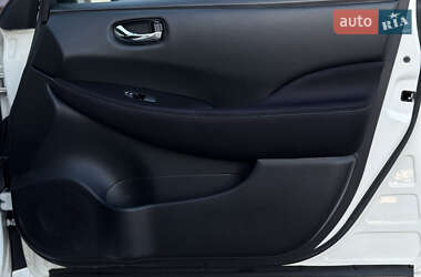 Хетчбек Nissan Leaf 2020 в 