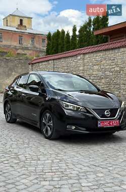 Хэтчбек Nissan Leaf 2018 в Каменец-Подольском