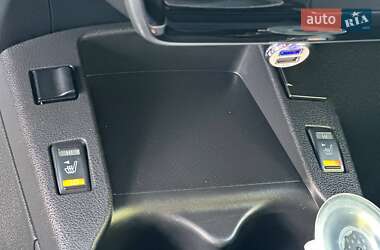 Хэтчбек Nissan Leaf 2014 в 